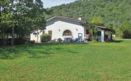 Villa in campagna - Villa in vendita nella campagna di Pietrasanta Cod 1737