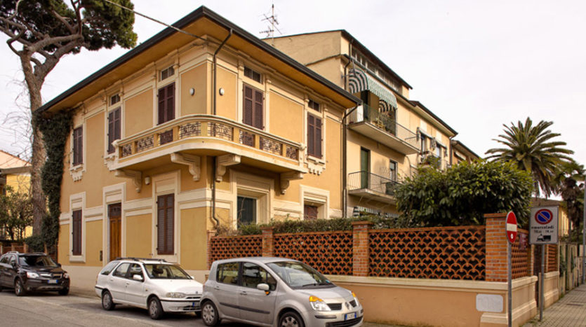 Villa in vendita a Viareggio cod 1346