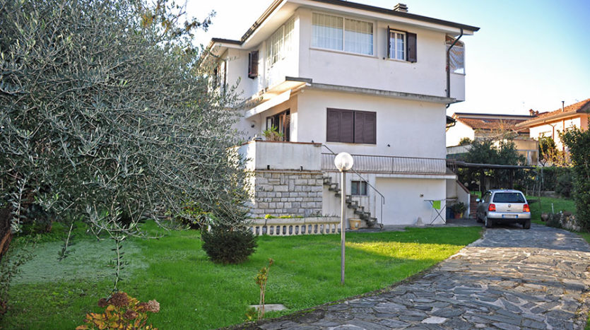 Villa in vendita nella prima periferia di Pietrasanta Cod 1592