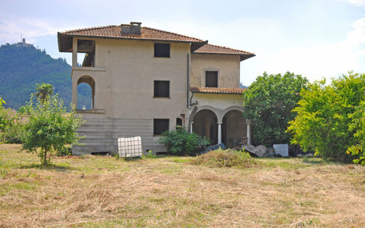 Villa storica a Camaiore