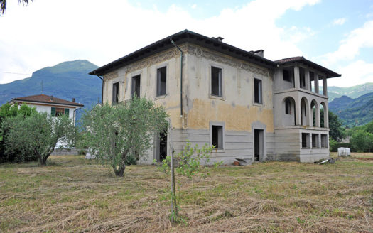 Villa storica a Camaiore