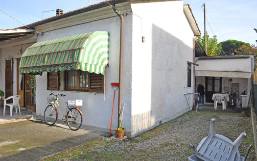 Casa in Versilia – Villetta bifamiliare in vendita a Forte dei Marmi – VENDUTA
