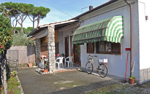Casa in Versilia – Villetta bifamiliare in vendita a Forte dei Marmi – VENDUTA
