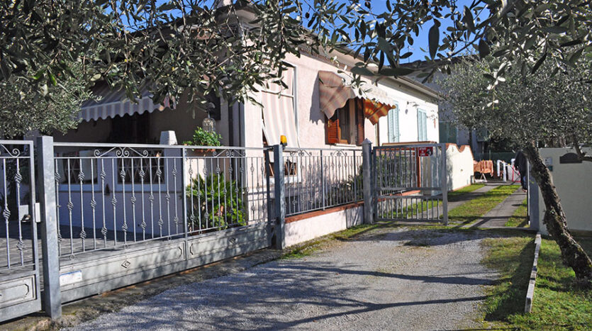 Casa in campagna - Bifamiliare in vendita nel comune di Seravezza - Cod 1705