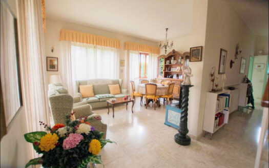 Casa al Mare – Villetta bifamiliare in vendita a Forte dei Marmi – VENDUTA