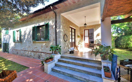 Villa in Versilia - Villa in Vendita a Marina di Pietrasanta