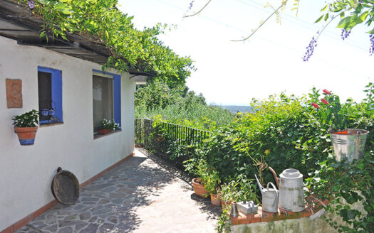 Villa vista mare – Villa in vendita sulla prima collina di Pietrasanta
