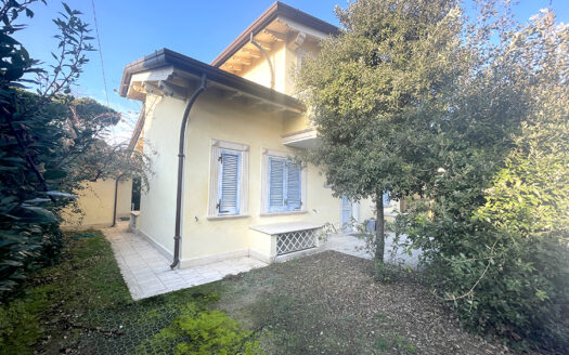 Casa al mare – Villa in vendita a Marina di Pietrasanta – VENDUTA