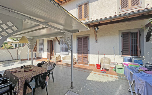Casa a Forte Dei Marmi – Villetta Quadrifamiliare in vendita a Forte dei Marmi