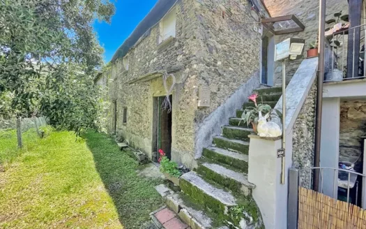 Casa in Campagna – Terratetto in vendita nella campagna di Seravezza