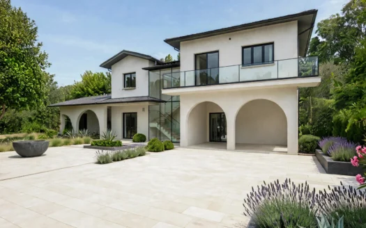Villa in vendita con terreno 30.000 mq a Marina di Pietrasanta - vista esterna ristrutturata